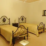 Palazzo Mantegna Bed & Breakfast