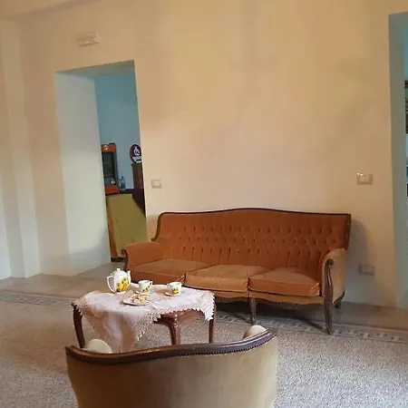 Palazzo Mantegna Bed & Breakfast