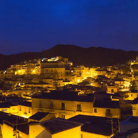 Palazzo Mantegna Martone