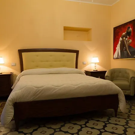 Palazzo Mantegna 4* Gioiosa Ionica