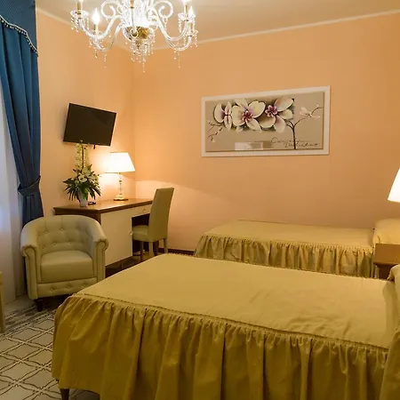 Palazzo Mantegna Bed & Breakfast 4*