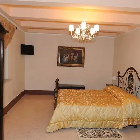 Palazzo Mantegna Bed & Breakfast Martone