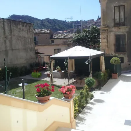 Bed & Breakfast Palazzo Mantegna 4*