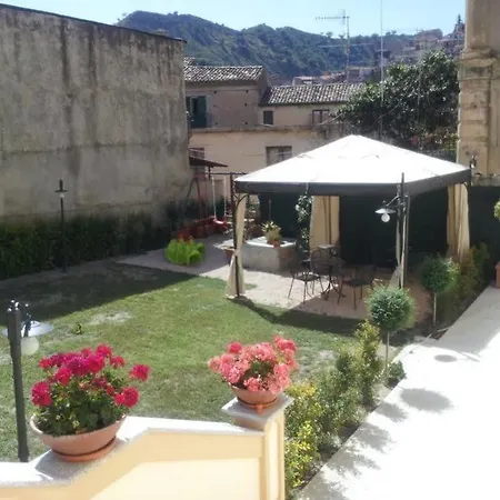 Bed & Breakfast Palazzo Mantegna 4*