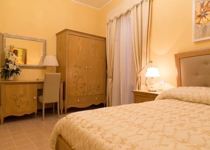 Palazzo Mantegna 3* Martone