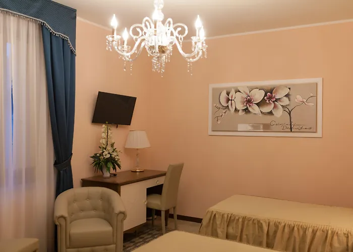 Palazzo Mantegna 住宿加早餐酒店 Martone