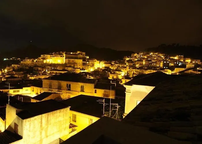 Palazzo Mantegna فندق مبيت وإفطار Martone